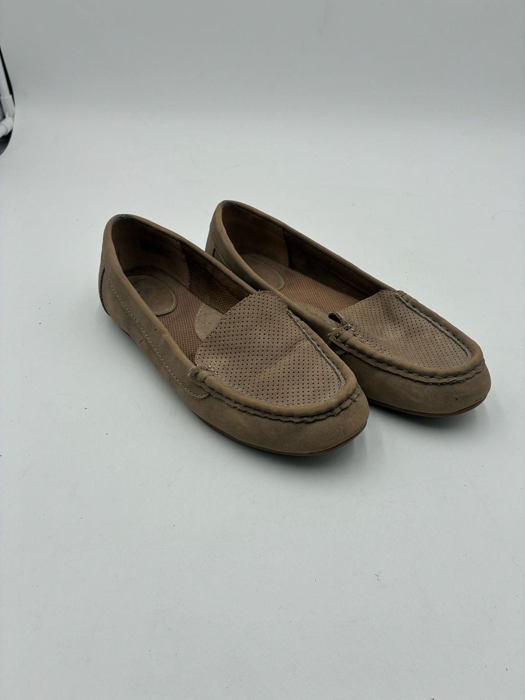 B.O.C. Women's Perforated Tan Loafers Size 6.5m